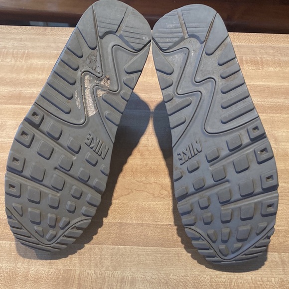 Nike Air Max Sneakers 5.5Y - Picture 7 of 10